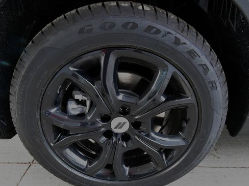 New 2025 Dodge Hornet GT w/ GT Blacktop Package image 9