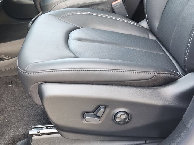 New 2026 Chrysler Pacifica Select w/ S Appearance Package FWD image 19