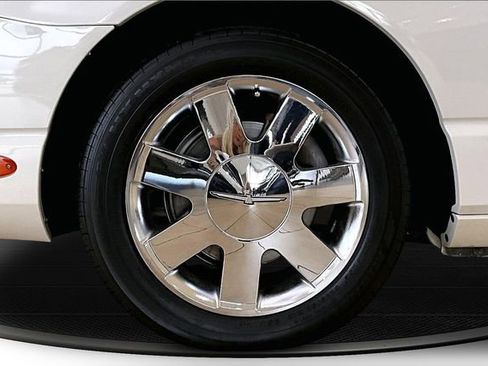 Used 2002 Ford Thunderbird RWD image 27