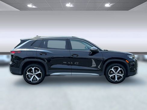 Used 2025 Volkswagen Tiguan SE AWD/4WD image 8