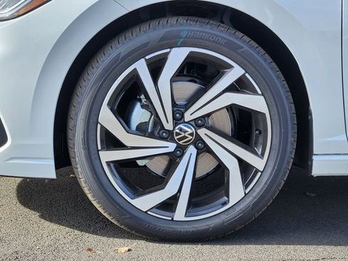 New 2026 Volkswagen Jetta SEL image 10