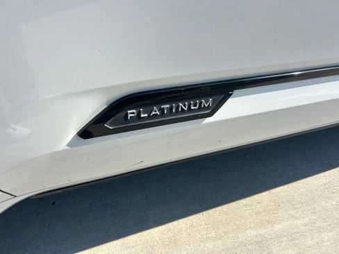 Used 2023 Toyota Tundra Platinum RWD image 8