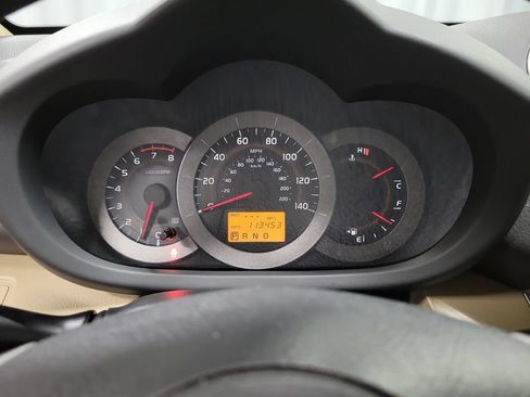 Used 2011 Toyota RAV4 4WD w/ Upgrade Value Pkg image 24