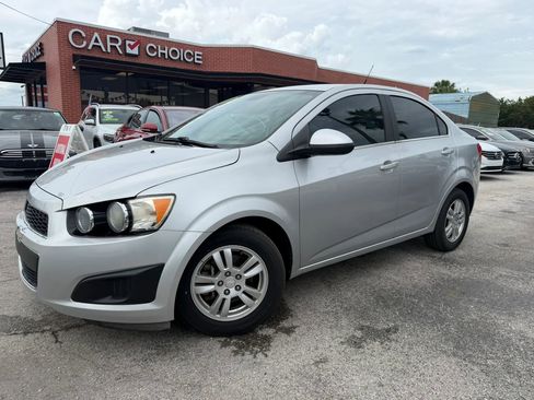 Used 2013 Chevrolet Sonic LT FWD image 1