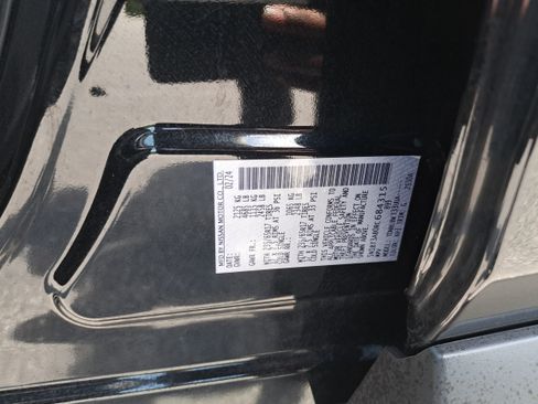 Used 2024 Nissan Rogue S AWD/4WD image 32