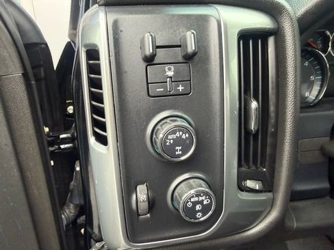 Used 2017 Chevrolet Silverado 1500 LT w/ All Star Edition image 22