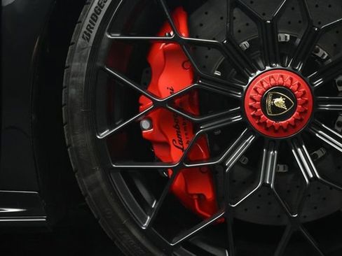 Used 2022 Lamborghini Huracan STO RWD image 58