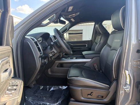 Used 2025 RAM 2500 Laramie w/ Night Edition AWD/4WD image 21