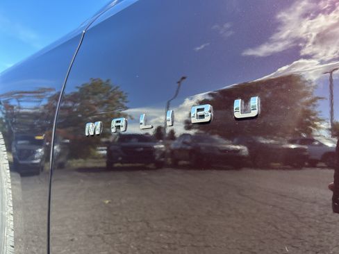 Used 2020 Chevrolet Malibu LT FWD image 21