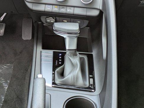 New 2026 Hyundai Elantra SE FWD image 14