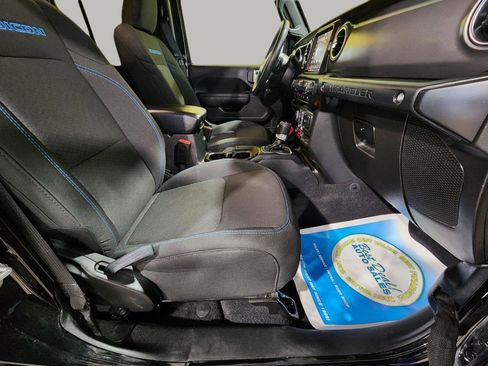 Used 2023 Jeep Wrangler Unlimited Rubicon 4xe w/ Steel Bumper Group image 30