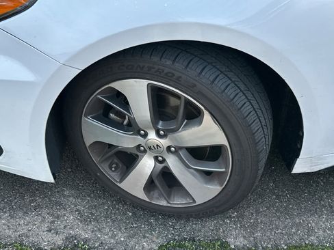 Used 2019 Kia Optima S w/ S Panoramic Sunroof Package image 19