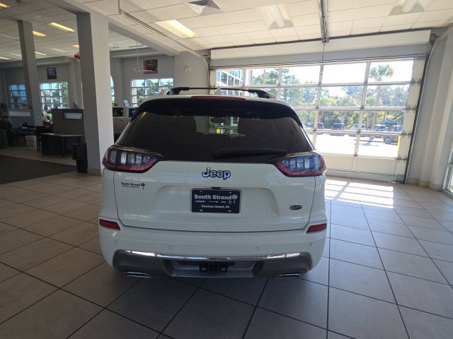 Used 2019 Jeep Cherokee Overland w/ Technology Group FWD image 4