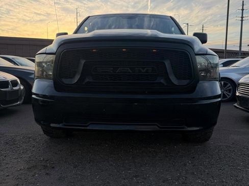 Used 2018 RAM 1500 Express w/ Black Ram 1500 Express Group RWD image 2