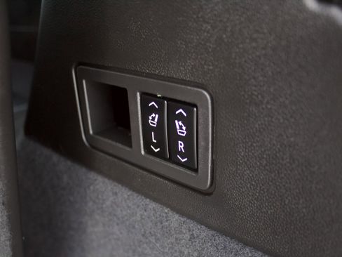 Used 2020 Cadillac XT6 Sport w/ Platinum Package image 31