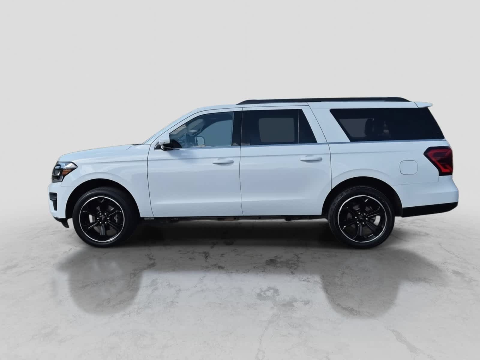 Used 2023 Ford Expedition Max Limited AWD/4WD image 5