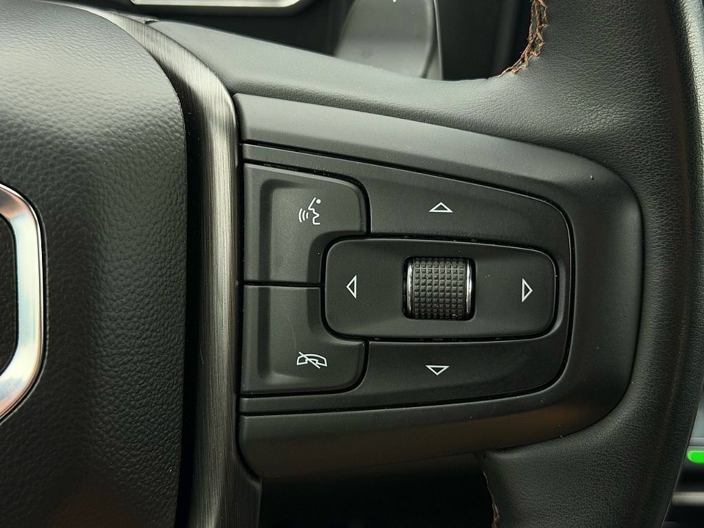 Used 2023 GMC Sierra 1500 AT4 w/ AT4 Premium Package AWD/4WD image 25