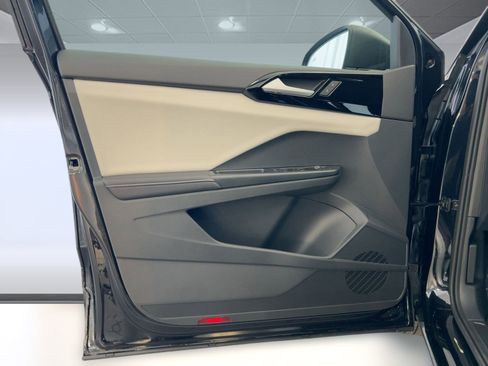 New 2026 Volkswagen Taos S image 21