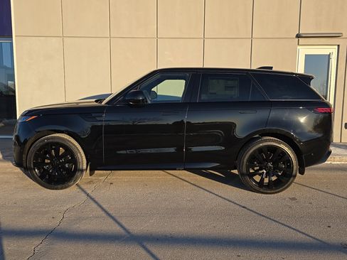 New 2026 Land Rover Range Rover Sport Dynamic SE image 3