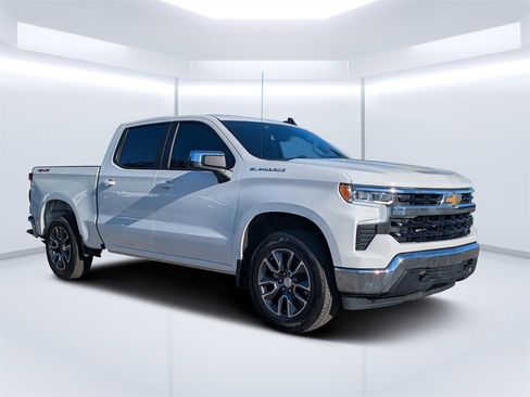 Used 2023 Chevrolet Silverado 1500 LT image 1