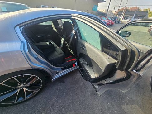 Used 2013 Dodge Charger SXT image 17