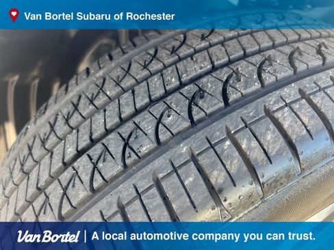 Used 2024 Subaru Legacy Premium AWD/4WD image 10