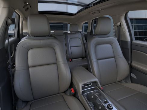 Used 2023 Lincoln Corsair Grand Touring w/ Equipment Group 302A image 10