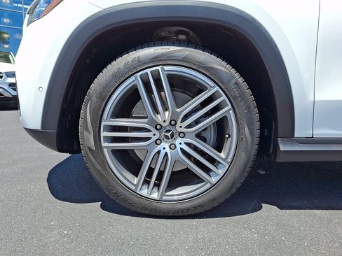 Certified 2025 Mercedes-Benz GLS 450 4MATIC image 8