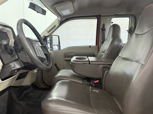 Used 2010 Ford F250 XL RWD image 14