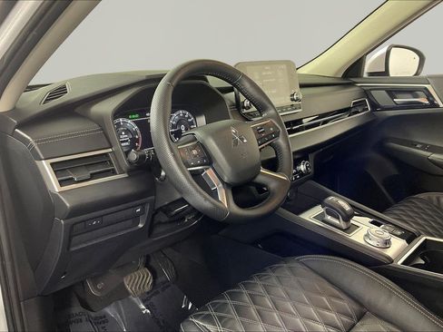 Used 2022 Mitsubishi Outlander SEL FWD image 16