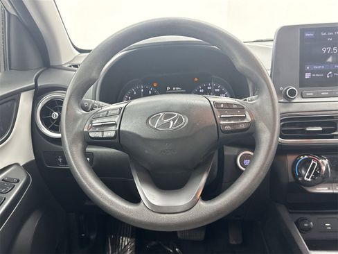 Used 2022 Hyundai Kona SEL w/ Cargo Package image 18