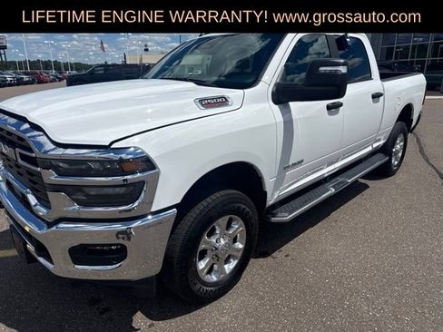 Used 2026 RAM 2500 Big Horn AWD/4WD image 2
