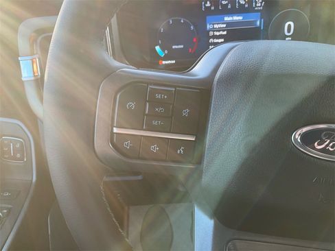 New 2026 Ford F250 Lariat w/ Chrome Package image 19