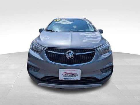 Used 2020 Buick Encore Preferred AWD/4WD image 2