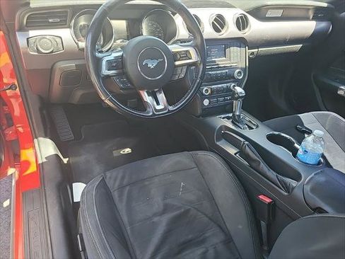 Used 2016 Ford Mustang Coupe image 13