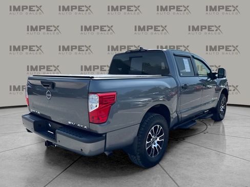 Used 2024 Nissan Titan SV w/ SV Convenience Package AWD/4WD image 3