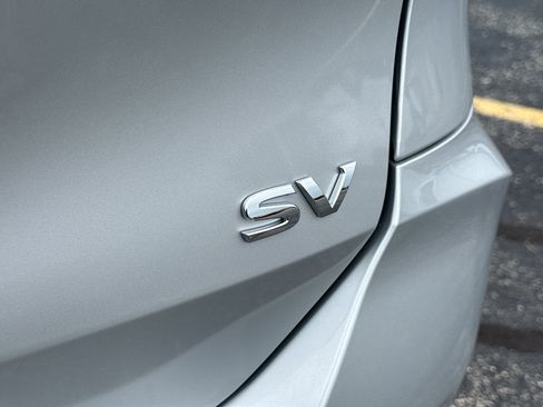 Used 2019 Nissan Rogue SV w/ Premium Package FWD image 8