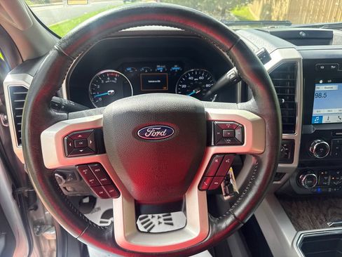 Used 2019 Ford F250 Lariat w/ Tow Technology Bundle AWD/4WD image 13