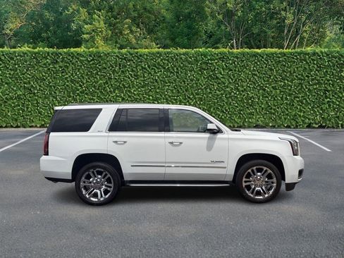 Used 2019 GMC Yukon SLT w/ Premium Edition AWD/4WD image 2