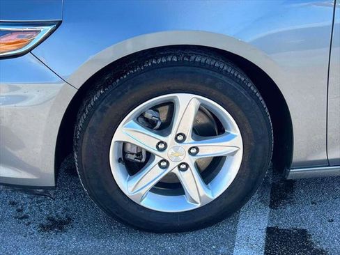 Used 2023 Chevrolet Malibu LS FWD image 7