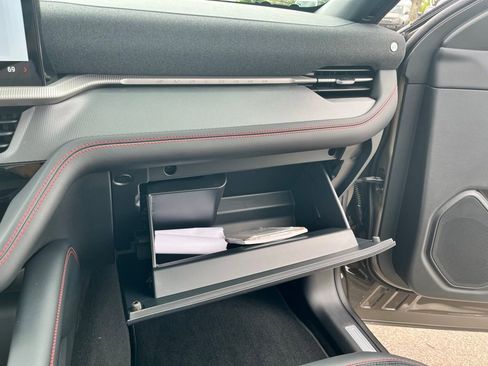 New 2026 Ford Explorer ST-Line image 20