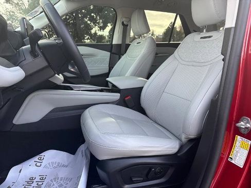 Certified 2025 Ford Explorer Platinum w/ Ultimate Package image 11