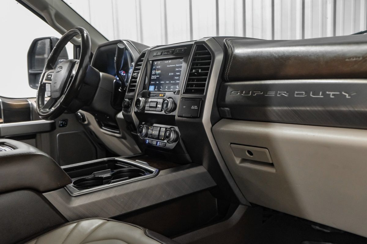 Used 2019 Ford F350 Limited w/ FX4 Off-Road Package AWD/4WD image 12