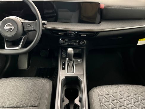 New 2026 Nissan Kicks SV image 13