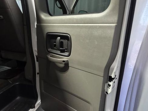 Used 2013 Chevrolet Express 1500 LT w/ LT Preferred Equipment Group RWD image 8