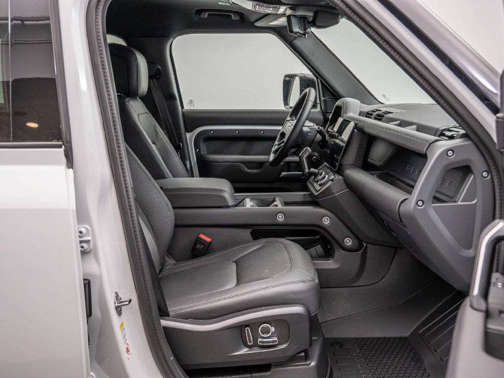 New 2026 Land Rover Defender 130 S AWD/4WD image 25
