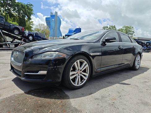 Used 2016 Jaguar XJ L Portfolio RWD image 16