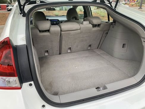 Used 2013 Honda Insight LX image 8