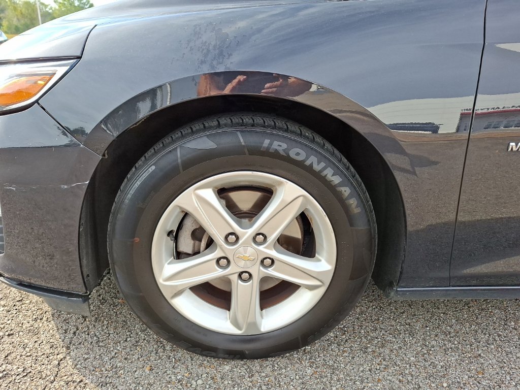 Used 2022 Chevrolet Malibu LS FWD image 10