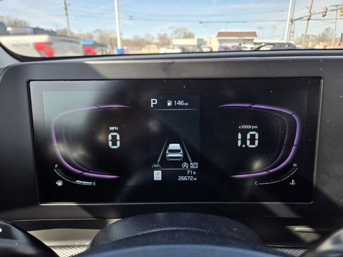 Used 2025 Kia Sportage LX image 23